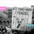 Bildet viser en demonstrasjon der feminister holder en plakat der det står "Sett porno-Hagen i fengsel" og tegning av en gris i bur 