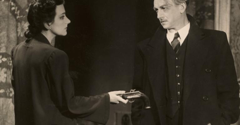 Lillebil Ibsen og Ola Isene i Hedda Gabler på Det nye teateret i 1943.