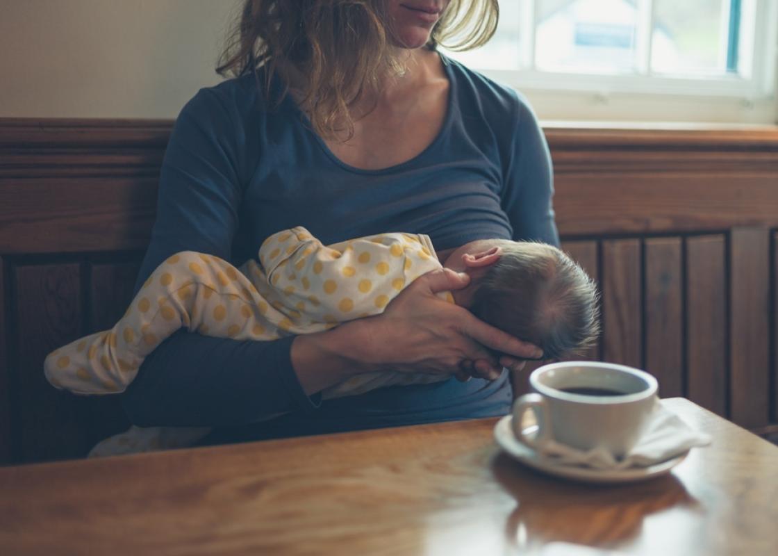 Public breastfeeding When the sexy boob becomes baby food pic