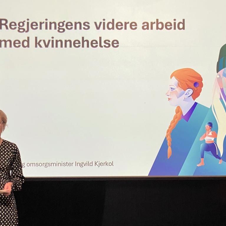 Helse- og omsorgsminister Ingvild Kjerkol mottar NOU om kvinnehelse Helse- og omsorgsminister Ingvild Kjerkol mottar NOU om kvinnehelse