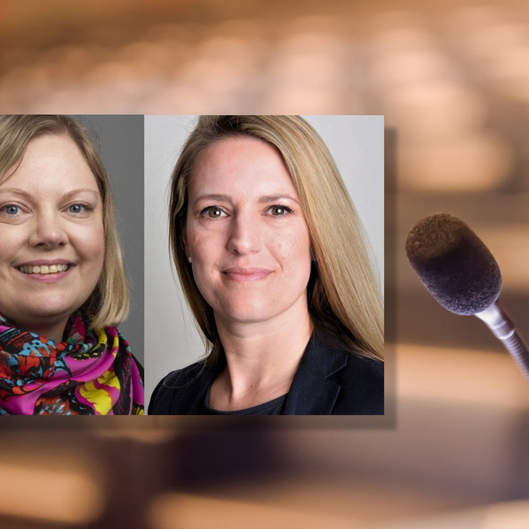 Astri Dankertsen og Ann-Torill Tørrisplass Astri Dankertsen, professor (t.v.) og Ann-Torill Tørrisplass, førsteamanuensis. Begge ansatt ved Nord universitet og redaktører for Tidsskrift for kjønnsforskning.