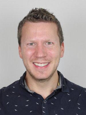 Eirik Skjelstad Eirik Skjelstad, Ph.d. i profesjonsrettede lærerutdanningsfag fra Høgskolen i Innlandet.